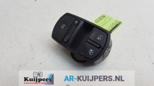 Gebrauchte Elektrisches Fenster Schalter Opel Corsa D 1.2 16V Preis € 10,00 Margenregelung angeboten von Autorecycling Kuijpers