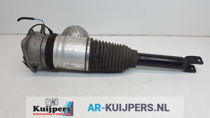 Używane Miech Volkswagen Phaeton (3D) 3.0 V6 TDI 24V 4Motion Cena € 95,00 Procedura marży oferowane przez Autorecycling Kuijpers