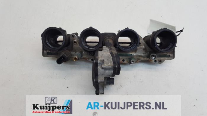 Używane Kolektor dolotowy Volkswagen Touran (1T1/T2) 2.0 FSI 16V Cena € 70,00 Procedura marży oferowane przez Autorecycling Kuijpers