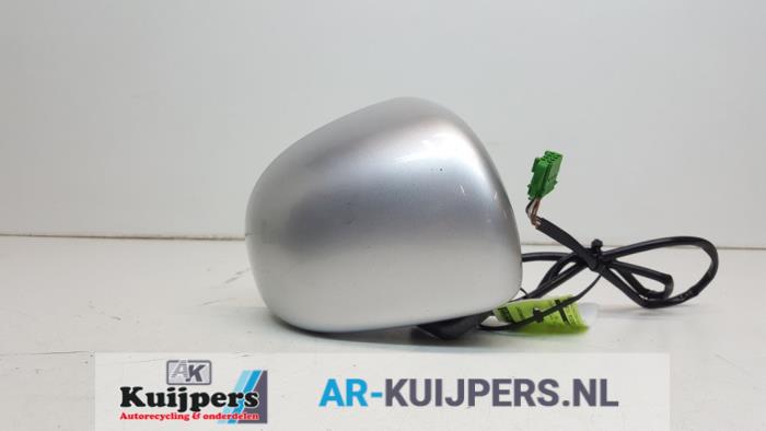 Wing mirror, right from a Volkswagen New Beetle (9C1/9G1) 2.0 2000