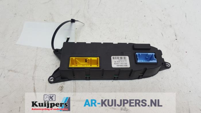 Używane Modul centralnego zamka Peugeot 607 (9D/U) 2.9 V6 24V Cena € 45,00 Procedura marży oferowane przez Autorecycling Kuijpers