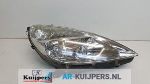 Used Headlight, right Peugeot 607 (9D/U) 2.9 V6 24V Price € 115,00 Margin scheme offered by Autorecycling Kuijpers