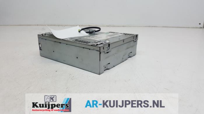 Używane Modul radiowy Saab 9-3 II Sport Sedan (YS3F) 1.8t 16V Cena € 45,00 Procedura marży oferowane przez Autorecycling Kuijpers