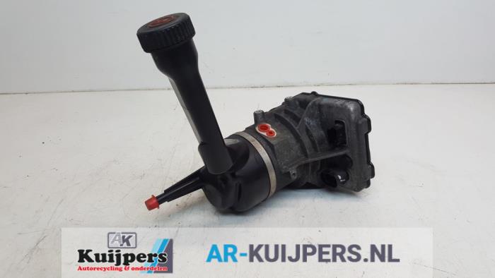 Usagé Pompe direction assistée Citroen C4 Grand Picasso (UA) 2.0 16V Autom. Prix € 35,00 Règlement à la marge proposé par Autorecycling Kuijpers