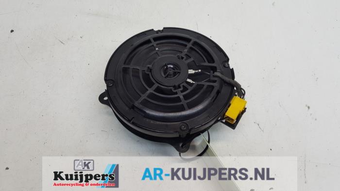Używane Glosnik Alfa Romeo GT (937) 2.0 JTS 16V Cena € 30,00 Procedura marży oferowane przez Autorecycling Kuijpers