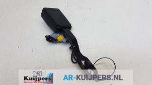 Used Front seatbelt buckle, right Peugeot 208 I (CA/CC/CK/CL) 1.4 HDi Price € 15,00 Margin scheme offered by Autorecycling Kuijpers
