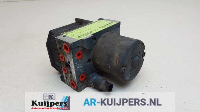 Usagé Bloc ABS Mercedes Vito (639.6) 2.2 109 CDI 16V Prix € 70,00 Règlement à la marge proposé par Autorecycling Kuijpers
