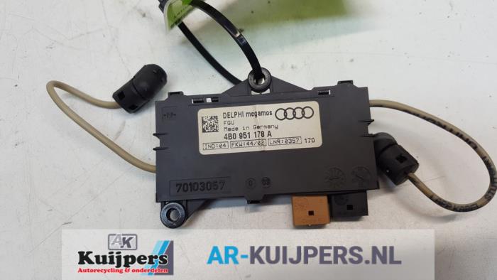 Begagnade Larmsensor Audi RS 6 (C5) RS6 4.2 V8 40V Biturbo Pris € 50,00 Marginaltabell erbjuds av Autorecycling Kuijpers