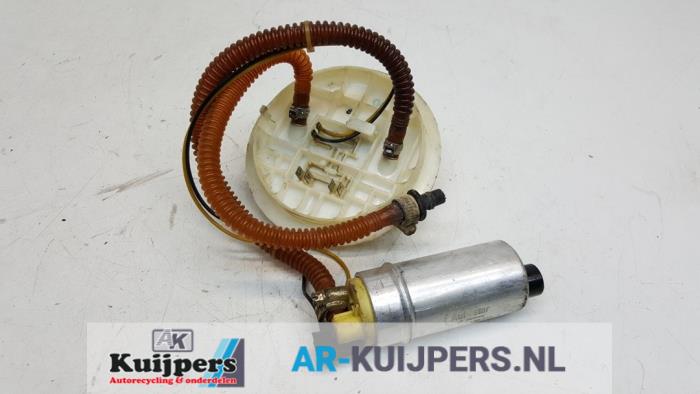 Usagé Pompe à carburant Audi RS 6 (C5) RS6 4.2 V8 40V Biturbo Prix € 95,00 Règlement à la marge proposé par Autorecycling Kuijpers