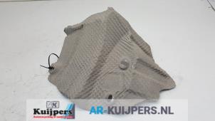 Usagé Bouclier thermique échappement Audi RS 6 (C5) 4.2 V8 40V Biturbo Prix € 15,00 Règlement à la marge proposé par Autorecycling Kuijpers