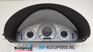Usados Cuentakilómetros Mercedes CLK (W209) 5.4 55 AMG V8 24V Precio € 450,00 Norma de margen ofrecido por Autorecycling Kuijpers