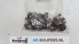 Used Set of wheel bolts Peugeot 308 (4A/C) 1.6 16V THP 150 Price € 20,00 Margin scheme offered by Autorecycling Kuijpers