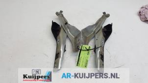 Used Bonnet Hinge Peugeot 308 (4A/C) 1.6 16V THP 150 Price € 30,00 Margin scheme offered by Autorecycling Kuijpers