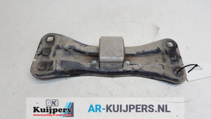 Usagé Support moteur Mercedes CLK (C209) 5.4 55 AMG V8 24V Prix € 15,00 Règlement à la marge proposé par Autorecycling Kuijpers