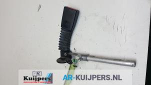 Used Rear seatbelt buckle, right Mercedes CLK (W209) 5.4 55 AMG V8 24V Price € 35,00 Margin scheme offered by Autorecycling Kuijpers