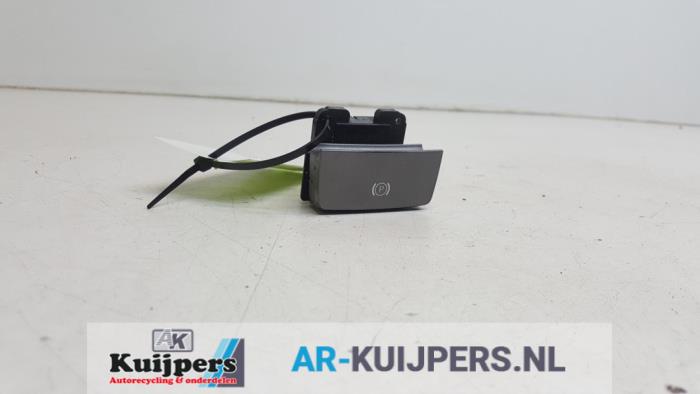 Używane Przelacznik hamulca postojowego Landrover Range Rover Sport (LS) 4.4 V8 32V SE Cena € 15,00 Procedura marży oferowane przez Autorecycling Kuijpers
