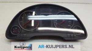 Usagé Compteur Audi A4 (B6) 2.0 FSI 16V Prix € 55,00 Règlement à la marge proposé par Autorecycling Kuijpers