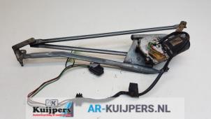 Used Wiper motor + mechanism Mercedes SLK (R170) 2.0 200 16V Price € 95,00 Margin scheme offered by Autorecycling Kuijpers