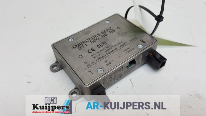 Używane Modul Bluetooth Mercedes E (W211) 5.0 E-500 V8 24V Cena € 35,00 Procedura marży oferowane przez Autorecycling Kuijpers
