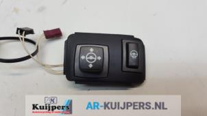 Usados Interruptor de ajuste de volante BMW 7 serie (E65/E66/E67) 760i,Li 6.0 V12 48V Precio € 19,00 Norma de margen ofrecido por Autorecycling Kuijpers
