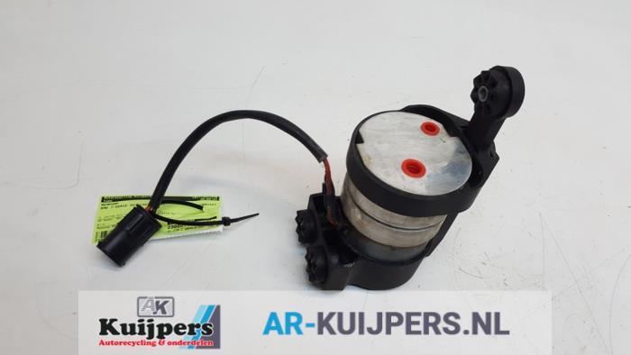 Używane Pompa hamulcowa BMW 7 serie (E65/E66/E67) 760i,Li 6.0 V12 48V Cena € 35,00 Procedura marży oferowane przez Autorecycling Kuijpers