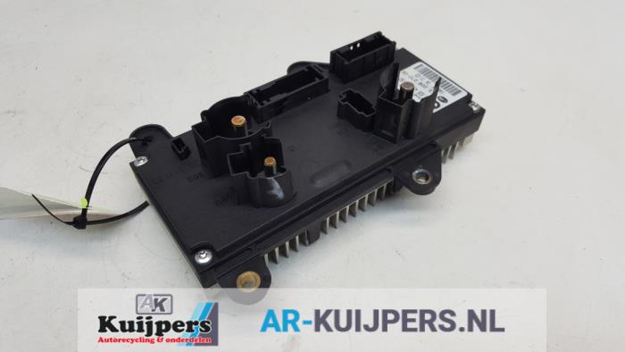 Gebrauchte Stromverteiler BMW 7 serie (E65/E66/E67) 760i,Li 6.0 V12 48V Preis € 50,00 Margenregelung angeboten von Autorecycling Kuijpers
