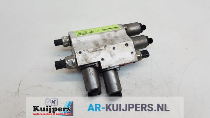 Gebrauchte Ventilblock hydraulisch BMW 7 serie (E65/E66/E67) 760i,Li 6.0 V12 48V Preis € 175,00 Margenregelung angeboten von Autorecycling Kuijpers