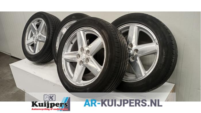 Set of wheels + tyres from a Jeep Compass (MK49) 2.4 16V 4x2 2007