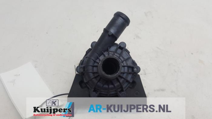Begagnade Vattenpump Audi e-tron (GEN) 50 quattro Pris € 35,00 Marginaltabell erbjuds av Autorecycling Kuijpers