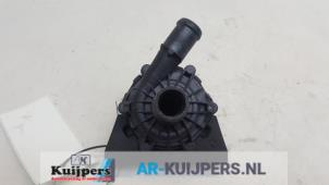 Usagé Pompe à eau Audi E-tron (GEN) 50 Prix € 75,00 Règlement à la marge proposé par Autorecycling Kuijpers