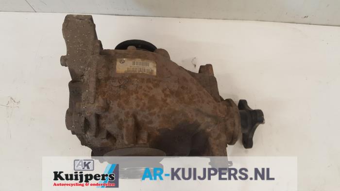 Gebrauchte Differential hinten BMW 3 serie Touring (E91) 320d 16V Corporate Lease Preis € 250,00 Margenregelung angeboten von Autorecycling Kuijpers
