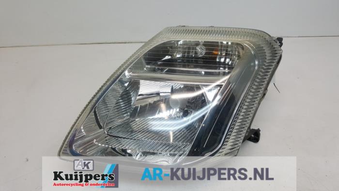 Citroen C2 Headlights, left stock | ProxyParts.com