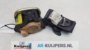 Used Front seatbelt, left Toyota Land Cruiser (J12) 3.0 D-4D 16V Price € 95,00 Margin scheme offered by Autorecycling Kuijpers