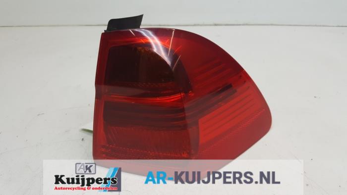 Taillight, right from a BMW 3 serie Touring (E91) 320d 16V Corporate Lease 2005