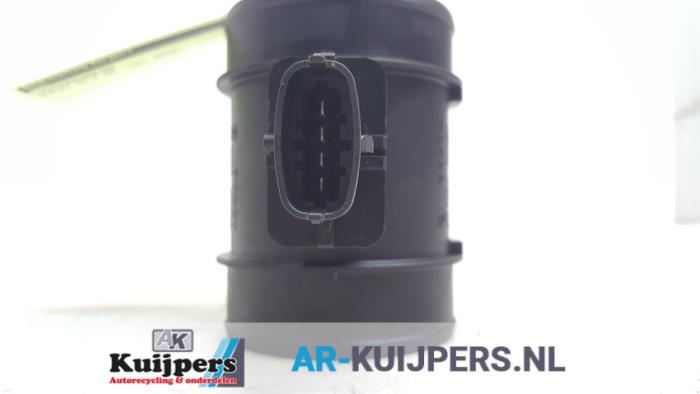 Luftmassenmesser van een Suzuki S-Cross (MY) 2.0 16V DDiS 4x2 2010