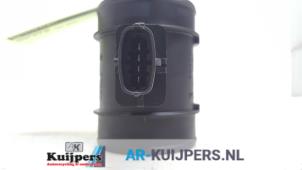 Luftmassenmesser van een Suzuki S-Cross (MY) 2.0 16V DDiS 4x2 2010