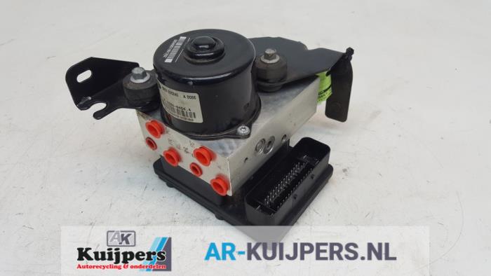 Usagé Bloc ABS Landrover Freelander Hard Top 2.0 td4 16V Prix € 49,00 Règlement à la marge proposé par Autorecycling Kuijpers