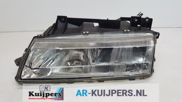 Citroen XM Headlights, left stock | ProxyParts.com