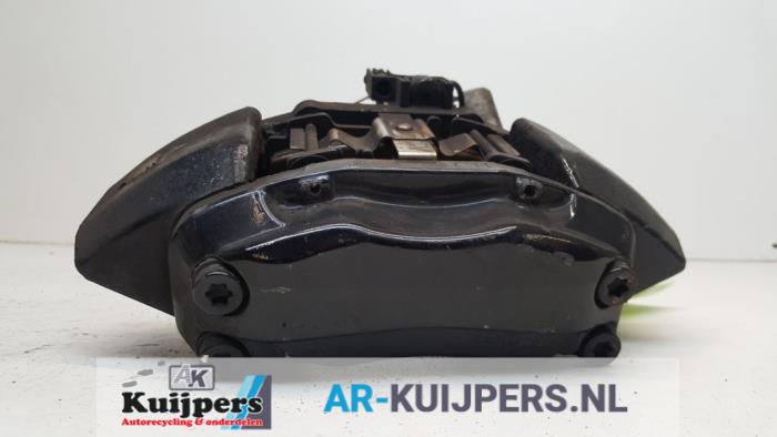 Gebrauchte Bremszange links vorne Mercedes ML I (163) 320 3.2 V6 18V Autom. Preis € 20,00 Margenregelung angeboten von Autorecycling Kuijpers