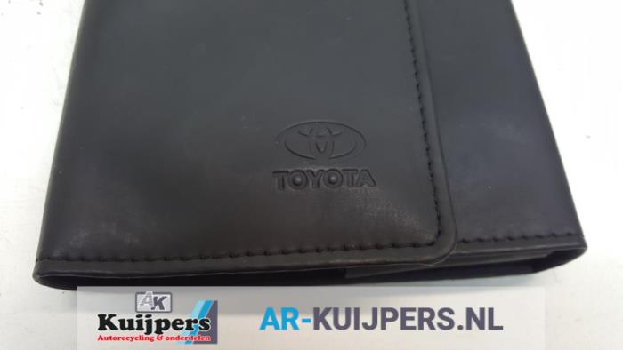 Livret d'instructions d'un Toyota Yaris II (P9) 1.3 16V VVT-i 2006