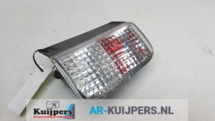 Używane Tylne swiatlo przeciwmgielne Opel Vivaro 2.0 CDTI Cena € 14,00 Procedura marży oferowane przez Autorecycling Kuijpers