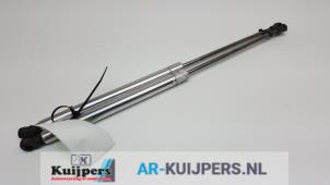 Used Set of tailgate gas struts Volkswagen Polo IV (9N1/2/3) 1.4 16V Price € 20,00 Margin scheme offered by Autorecycling Kuijpers