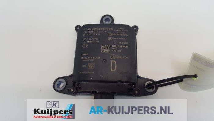 Begagnade Dödvinkelsensor Lexus RX (L2) 450h, 450h L V6 24V VVT-i AWD Pris € 250,00 Marginaltabell erbjuds av Autorecycling Kuijpers