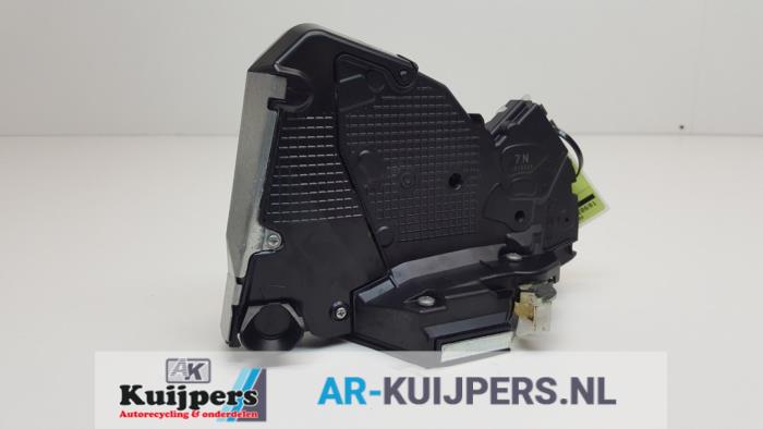 Front door lock mechanism 4-door, right Lexus RX 450h V6 24V VVT-i AWD