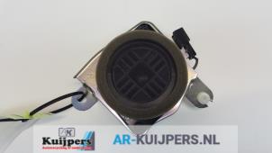 Usagé Haut-parleur Lexus RX (L2) 450h, 450h L V6 24V VVT-i AWD Prix € 50,00 Règlement à la marge proposé par Autorecycling Kuijpers