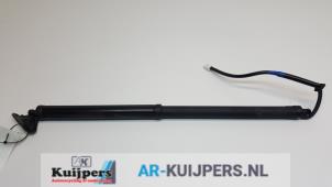 Used Rear gas strut, left Lexus RX (L2) 450h, 450h L V6 24V VVT-i AWD Price € 195,00 Margin scheme offered by Autorecycling Kuijpers