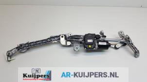 Używane Silnik i mechanizm wycieraczki Lexus RX (L2) 450h, 450h L V6 24V VVT-i AWD Cena € 125,00 Procedura marży oferowane przez Autorecycling Kuijpers