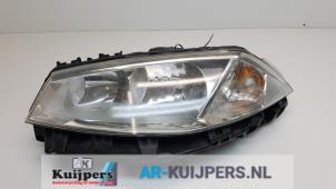 Used Headlight, left Renault Megane II CC (EM) 2.0 16V Price € 30,00 Margin scheme offered by Autorecycling Kuijpers