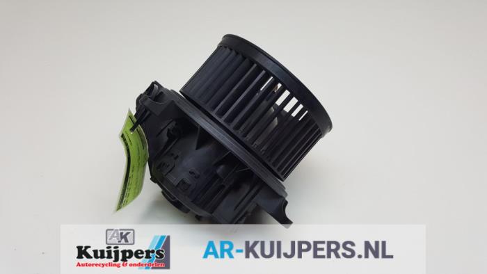 Heating and ventilation fan motor from a Ford Transit Custom 2.0 TDCi 16V Eco Blue 105 2016