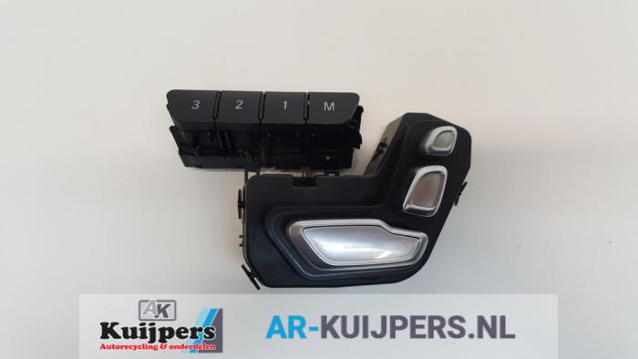 Begagnade Brytare, eldrivet säte Mercedes E Estate (S212) E-350 CDI V6 24V BlueEfficiency 4-Matic Pris € 20,00 Marginaltabell erbjuds av Autorecycling Kuijpers